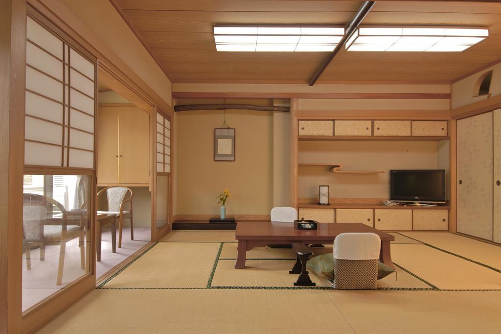 Hotel Tokiwa Yamaguchi Pokój zdjęcie